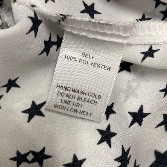 Promesa White & Black Star Button Down Long Sleeve Top Size Large - Picture 7 of 8